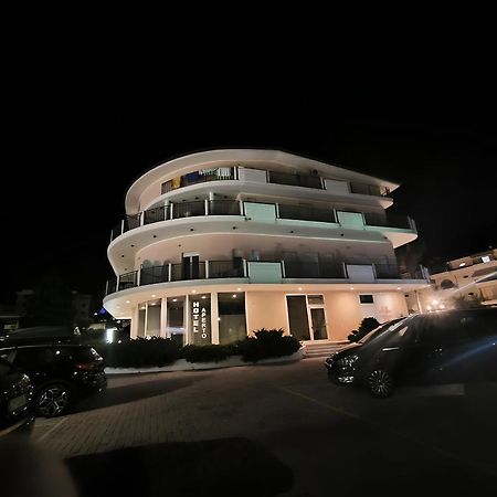 Eu Ropa Hotel 内雷托 外观 照片