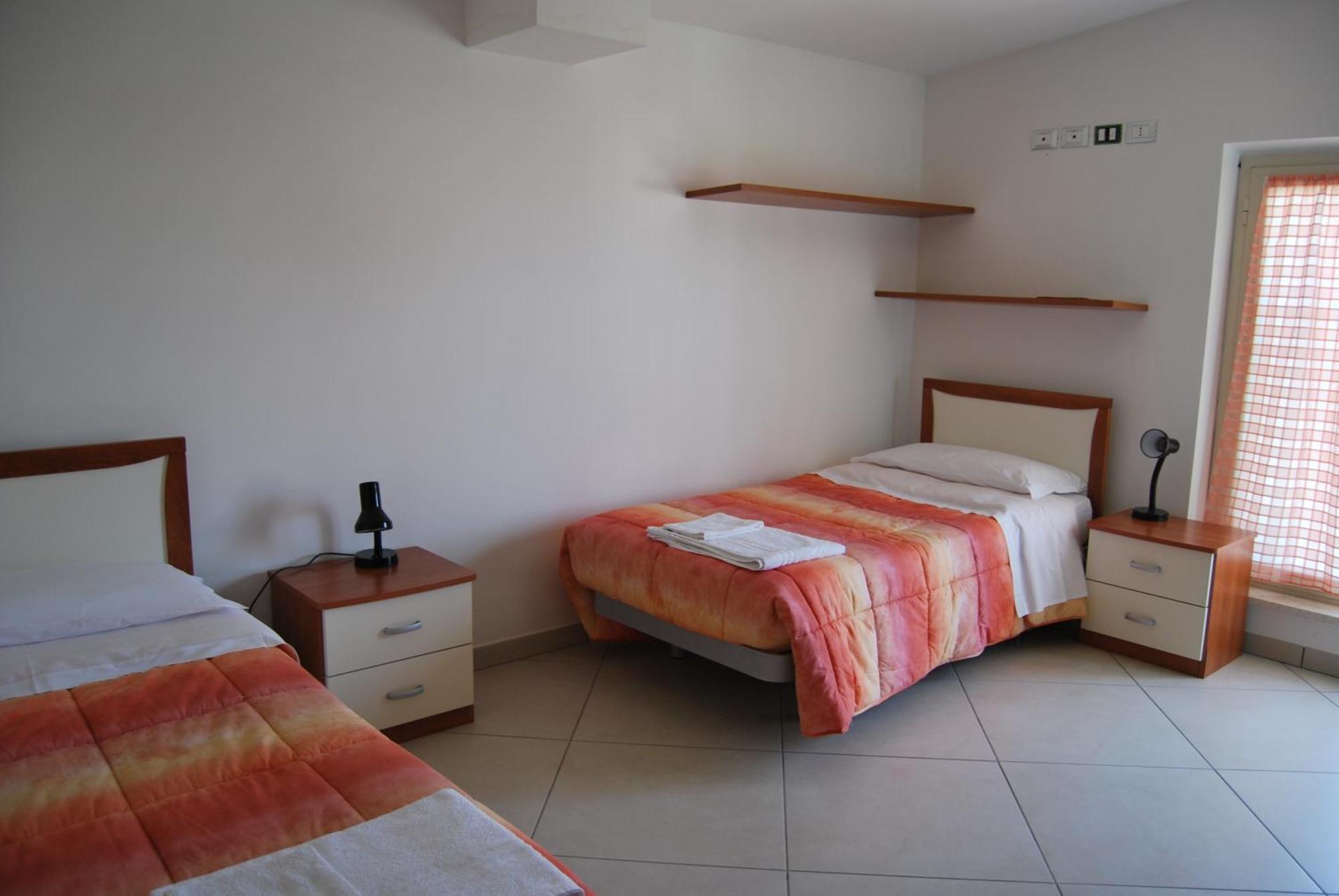 Eu Ropa Hotel 内雷托 外观 照片